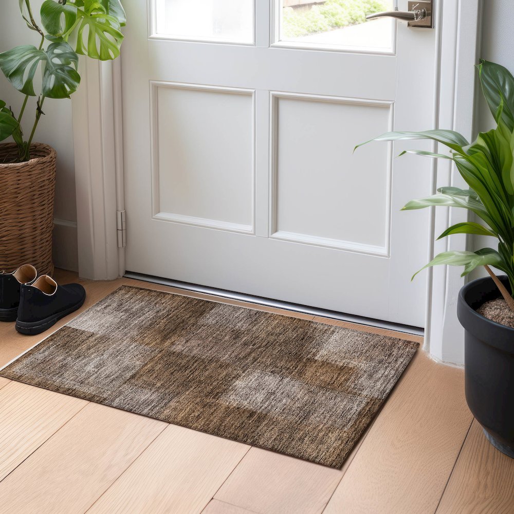 Premium Machine Washable Mayfield AMF742 Chocolate 1'8" x 2'6" Rug. Picture 5