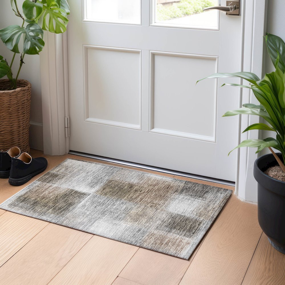 Premium Machine Washable Mayfield AMF742 Silver 1'8" x 2'6" Rug. Picture 5