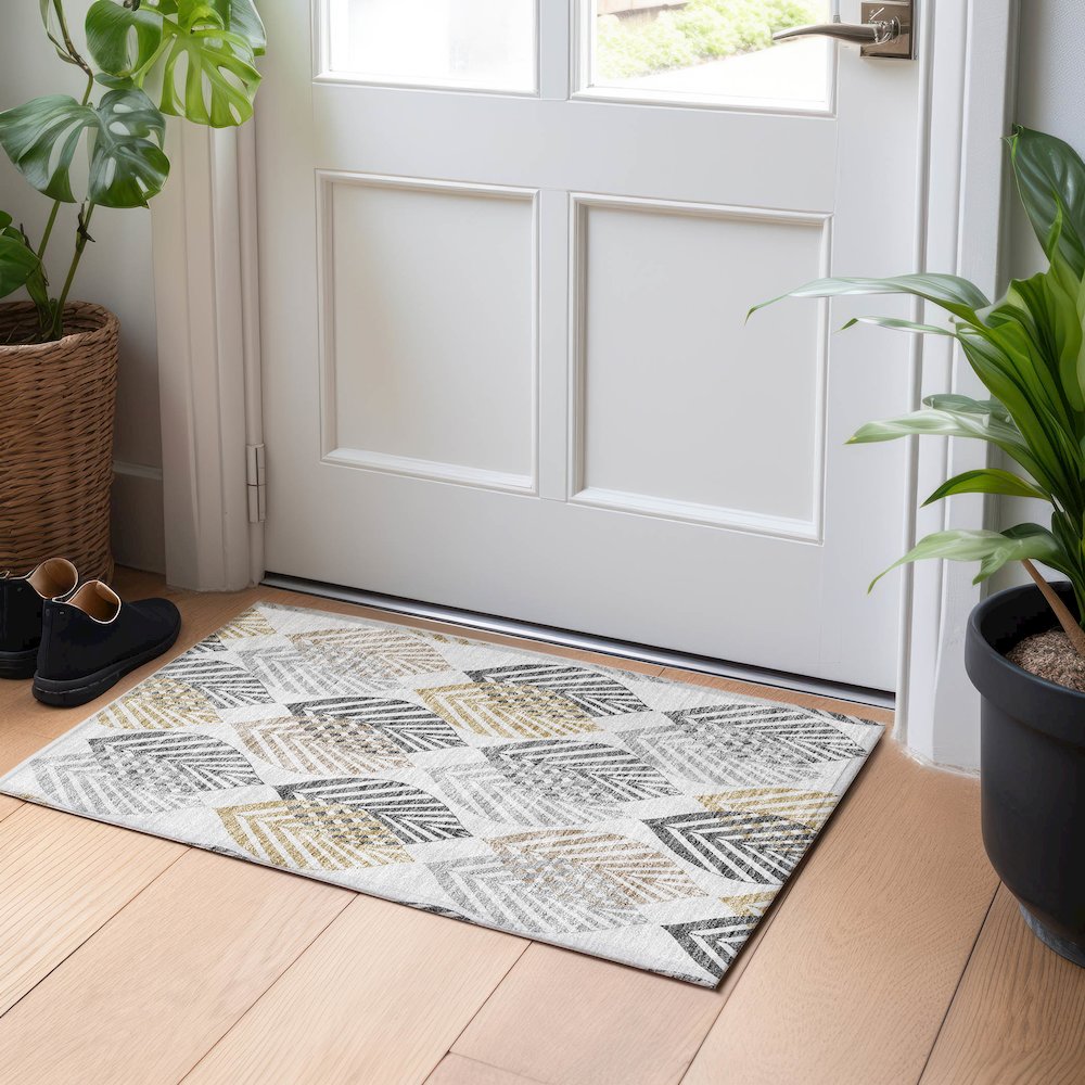 Premium Machine Washable Mayfield AMF744 Silver 1'8" x 2'6" Rug. Picture 5