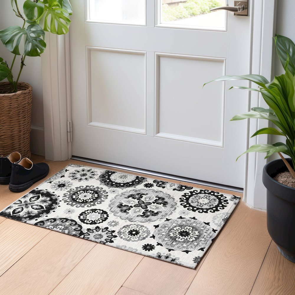 Premium Machine Washable Mayfield AMF763 Black 1'8" x 2'6" Rug. Picture 5