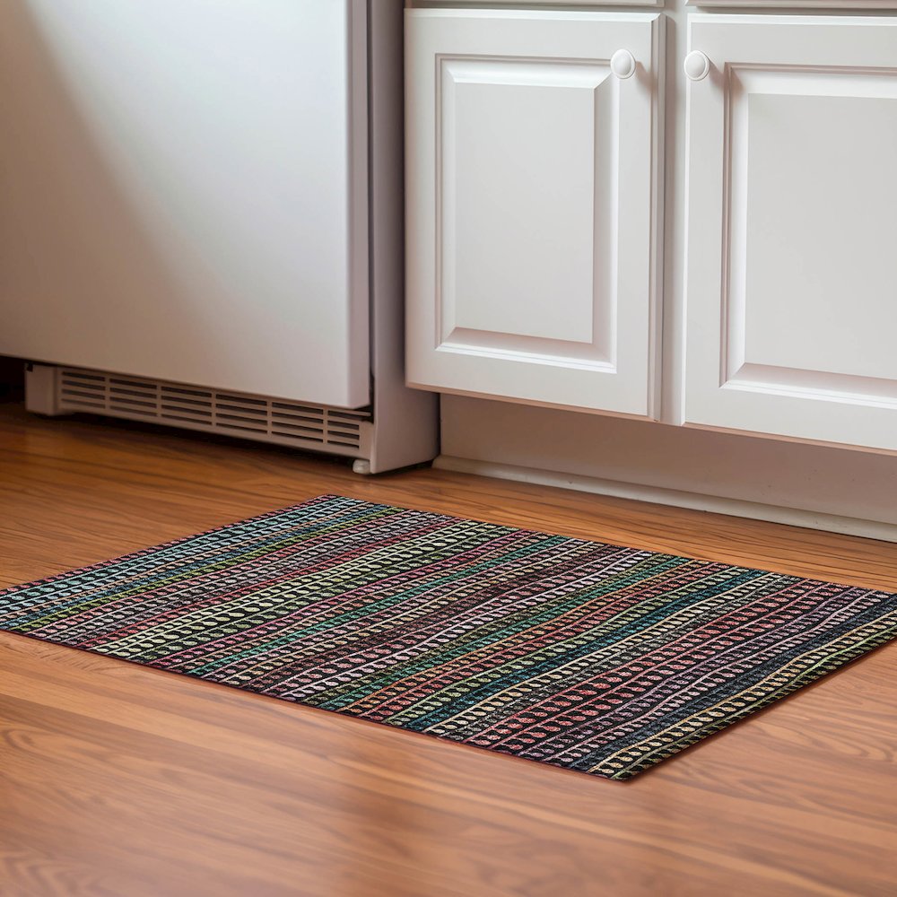 Premium Machine Washable Mayfield AMF823 Black 1'8" x 2'6" Rug. Picture 5