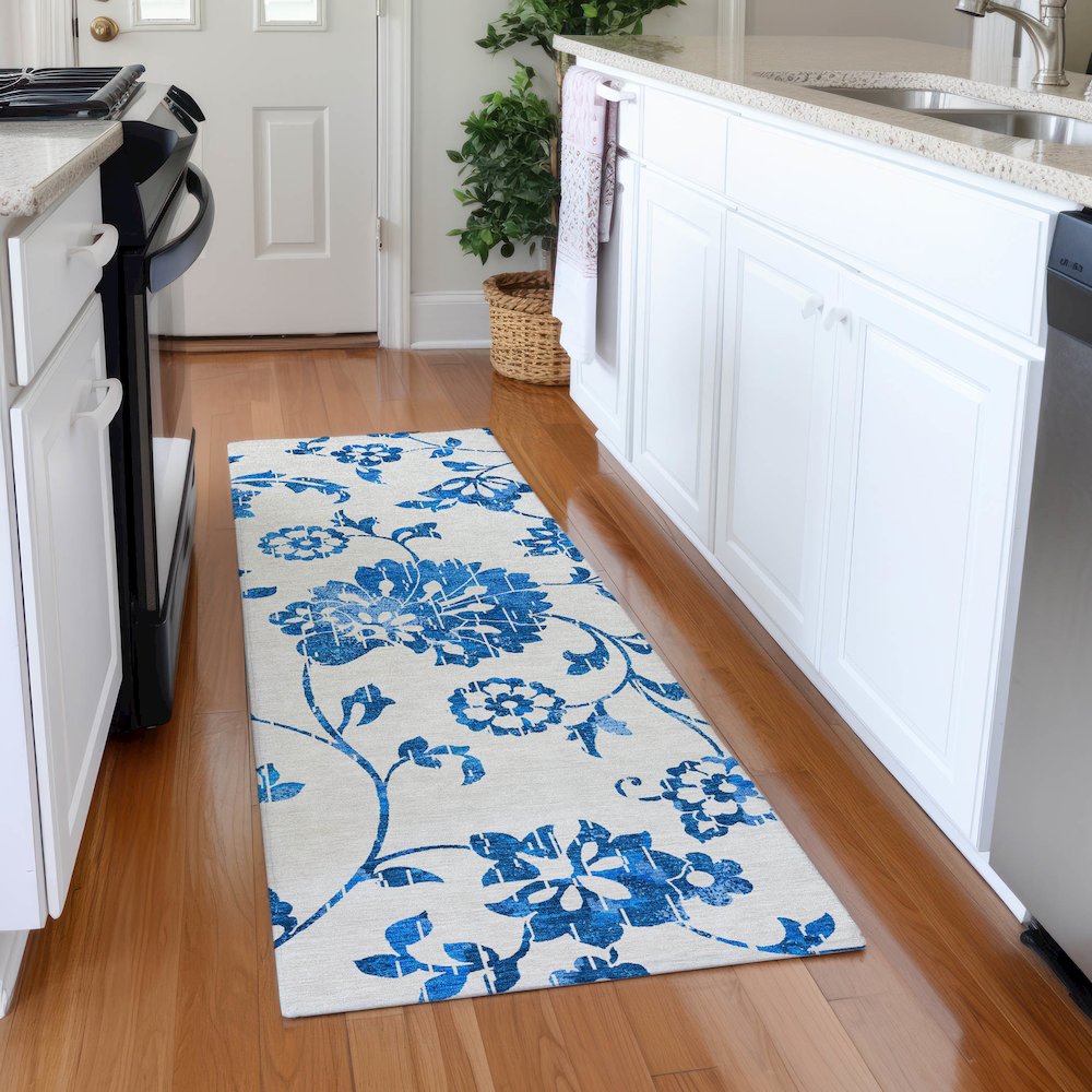 Premium Machine Washable Mayfield AMF856 White 2'3" x 7'6" Runner Rug. Picture 5