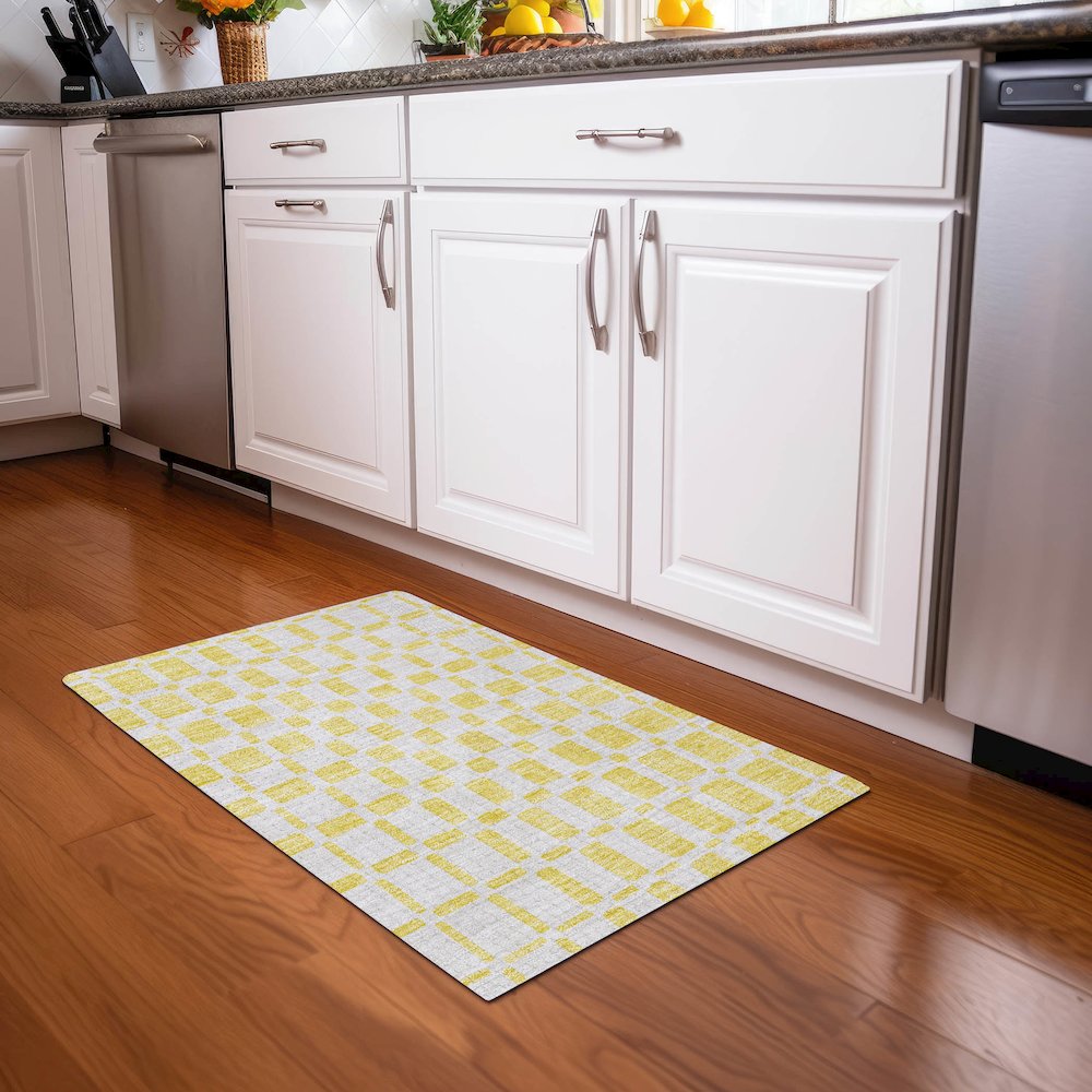 Premium Machine Washable Mayfield AMF871 Yellow 1'8" x 2'6" Rug. Picture 5