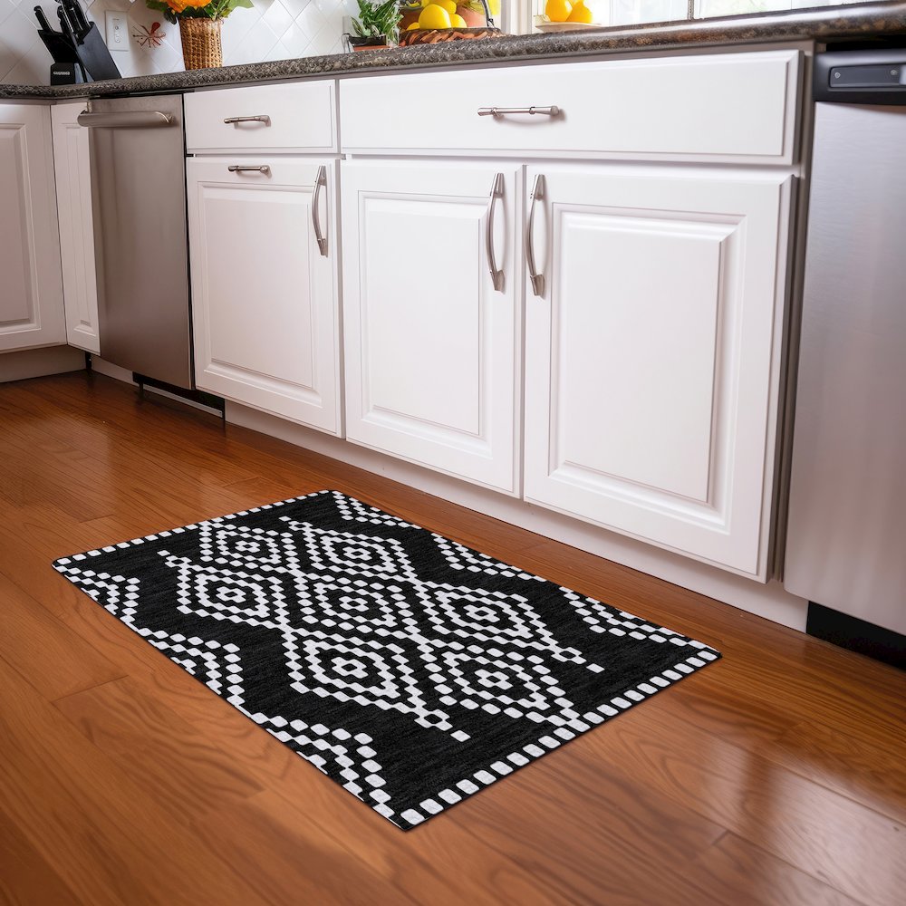 Premium Machine Washable Mayfield AMF891 Black 1'8" x 2'6" Rug. Picture 5