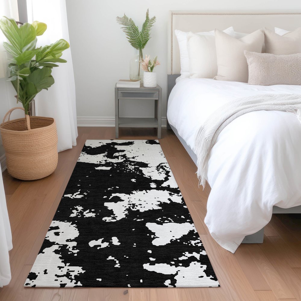 Premium Machine Washable Mayfield AMF897 Black 2'3" x 7'6" Runner Rug. Picture 5