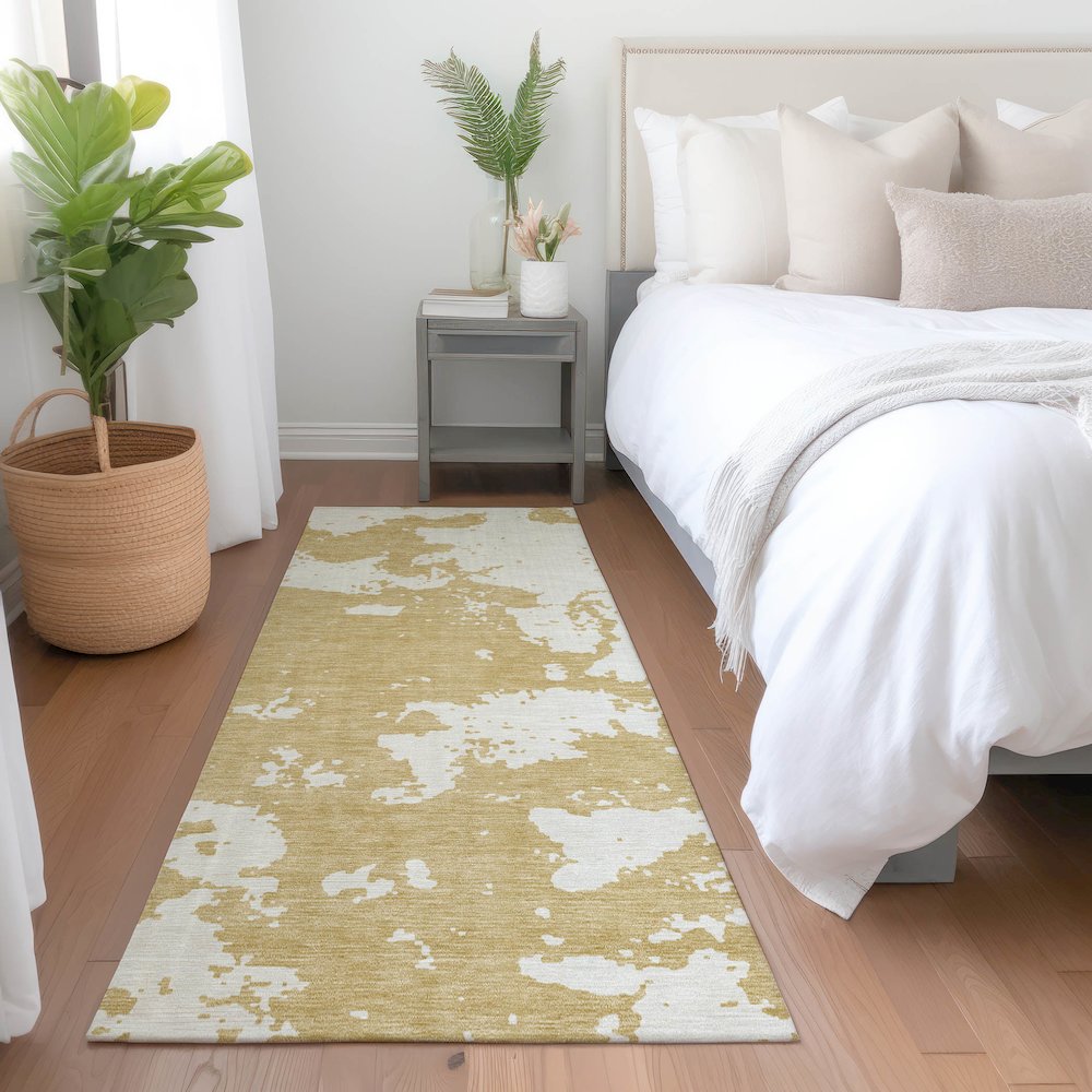 Premium Machine Washable Mayfield AMF897 Gold 2'3" x 7'6" Runner Rug. Picture 5