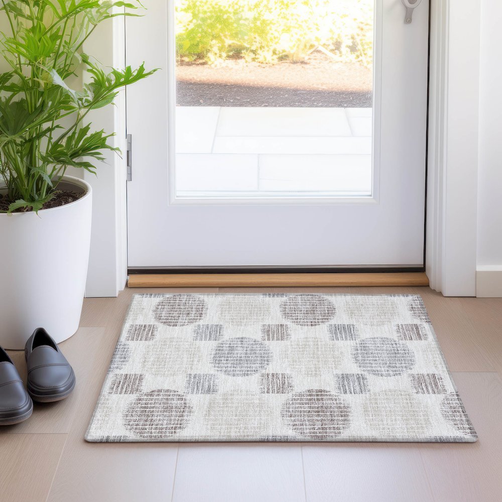 Premium Machine Washable Mayfield AMF900 Ivory 1'8" x 2'6" Rug. Picture 5