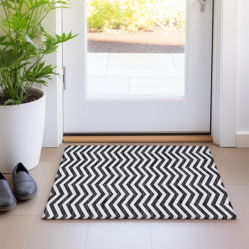 Premium Machine Washable Mayfield AMF922 Black 1'8" x 2'6" Rug. Picture 5