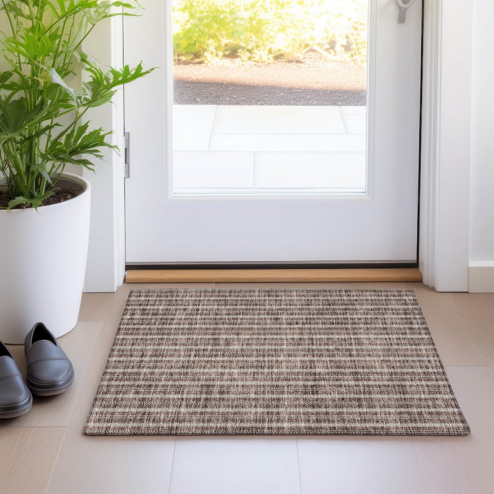 Premium Machine Washable Mayfield AMF929 Brown 1'8" x 2'6" Rug. Picture 5