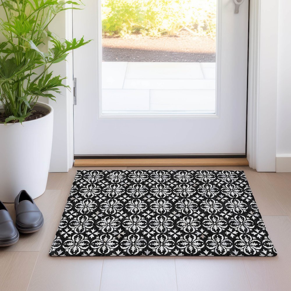 Premium Machine Washable Mayfield AMF930 Black 1'8" x 2'6" Rug. Picture 5