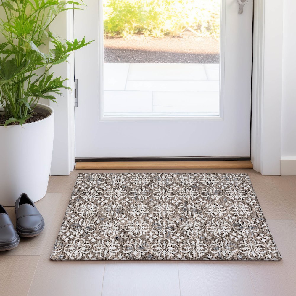 Premium Machine Washable Mayfield AMF930 Brown 1'8" x 2'6" Rug. Picture 5