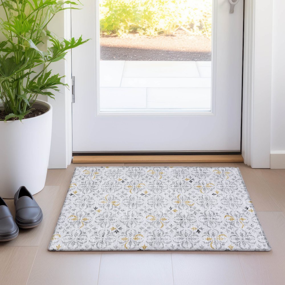 Premium Machine Washable Mayfield AMF930 Silver 1'8" x 2'6" Rug. Picture 5
