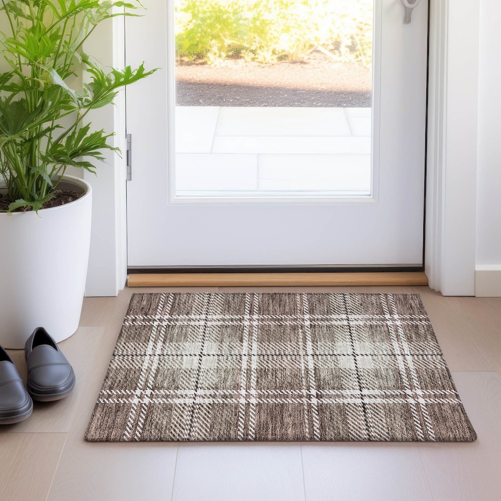 Premium Machine Washable Mayfield AMF935 Brown 1'8" x 2'6" Rug. Picture 5