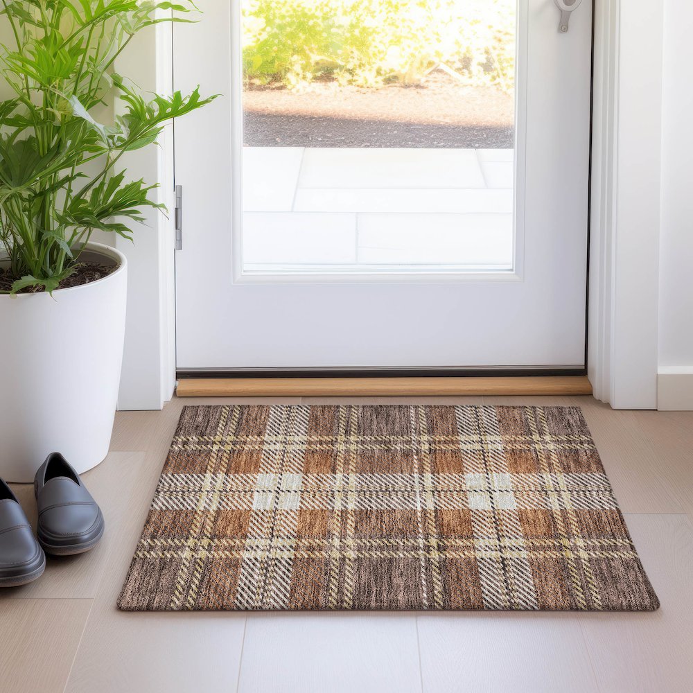 Premium Machine Washable Mayfield AMF935 Chocolate 1'8" x 2'6" Rug. Picture 5