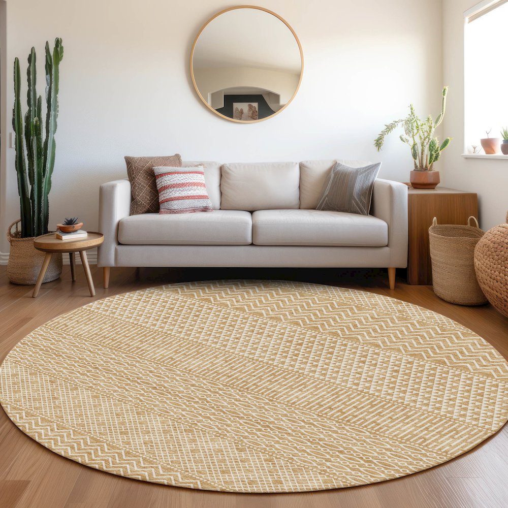 Premium Machine Washable Mayfield AMF939 Gold 8' x 8' Round Rug. Picture 5