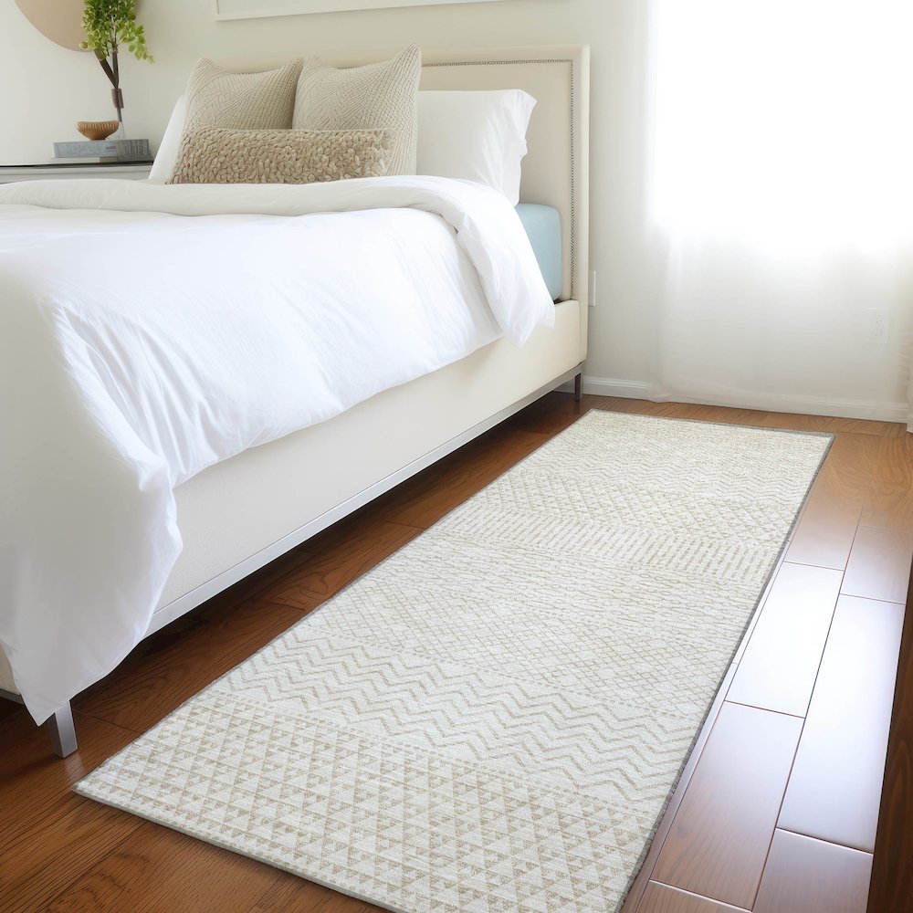 Premium Machine Washable Mayfield AMF939 Ivory 2'3" x 7'6" Runner Rug. Picture 5