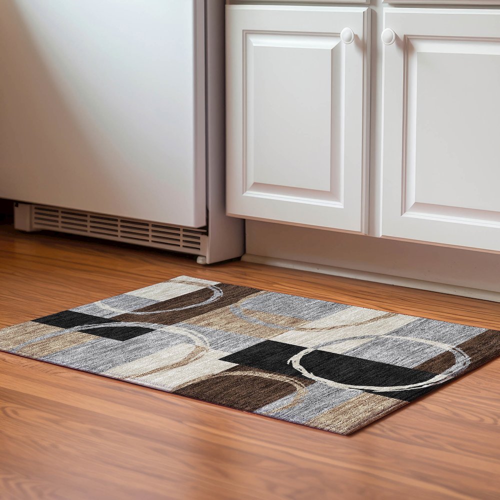 Premium Machine Washable Mayfield AMF943 Pewter 1'8" x 2'6" Rug. Picture 5