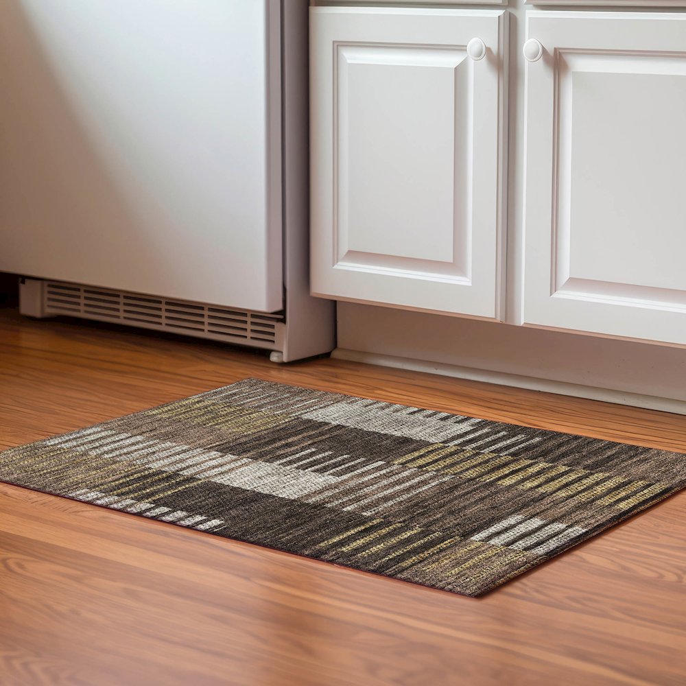 Premium Machine Washable Mayfield AMF954 Chocolate 1'8" x 2'6" Rug. Picture 5
