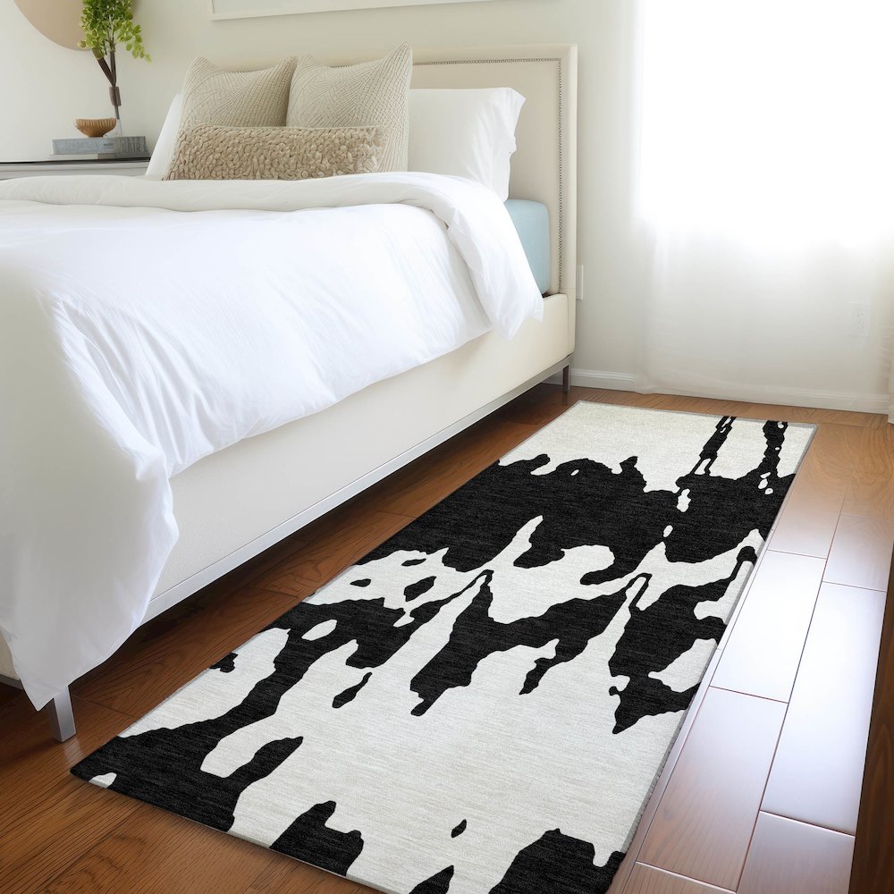 Premium Machine Washable Mayfield AMF961 Black 2'3" x 7'6" Runner Rug. Picture 5