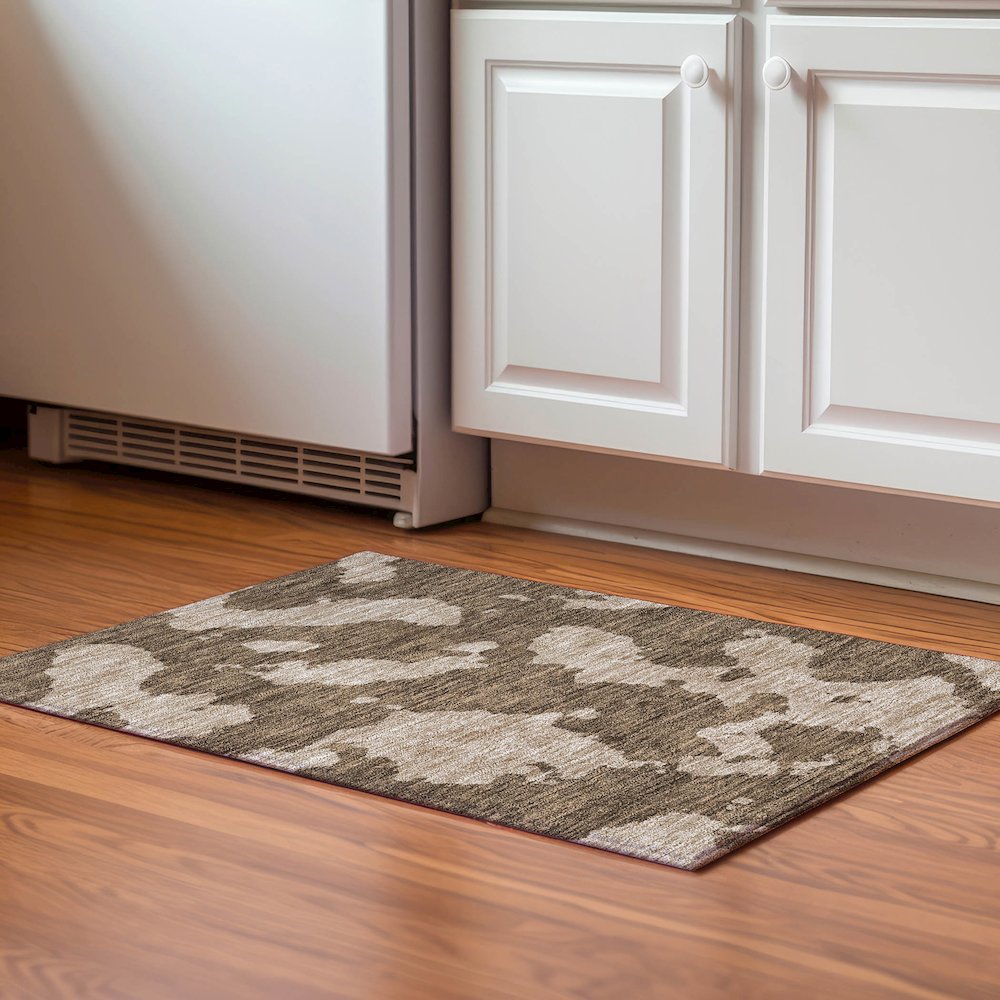 Premium Machine Washable Mayfield AMF975 Brown 1'8" x 2'6" Rug. Picture 5