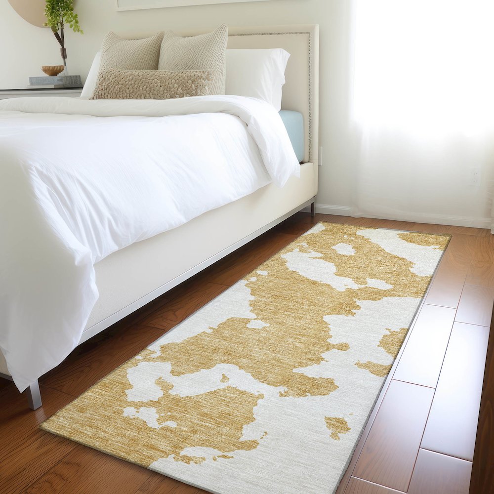 Premium Machine Washable Mayfield AMF975 Gold 2'3" x 7'6" Runner Rug. Picture 5