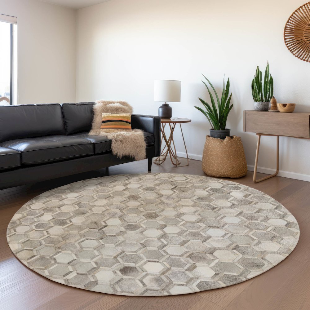 Premium Machine Washable Mayfield  Gray 8' x 8' Round Rug. Picture 5