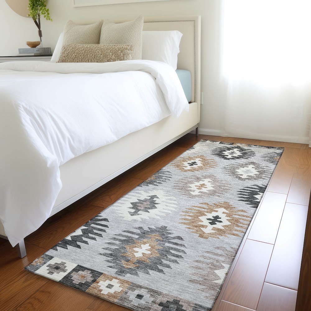 Premium Machine Washable Mayfield AMF983 Silver 2'3" x 7'6" Runner Rug. Picture 5