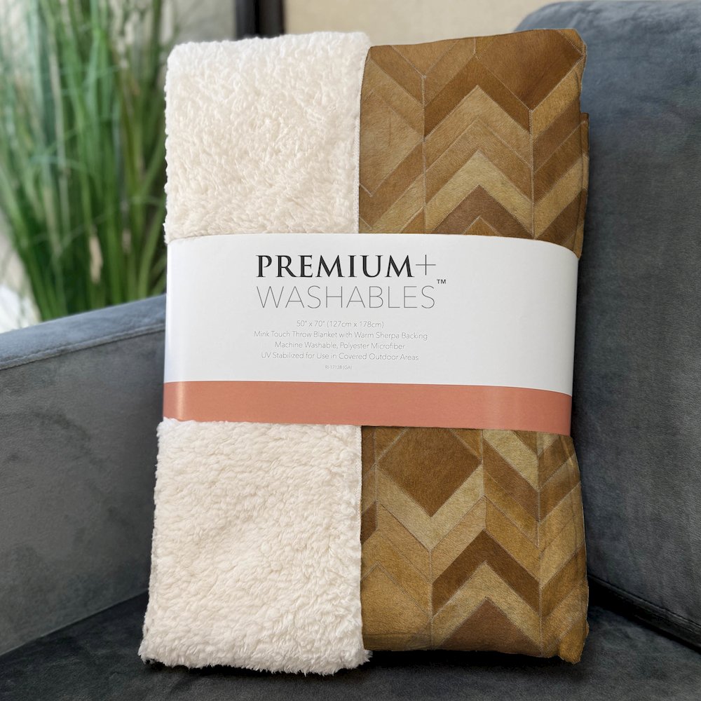 Premium Machine Washable ASB100 Brown 50" x 70" Sherpa Throw Blanket. Picture 3