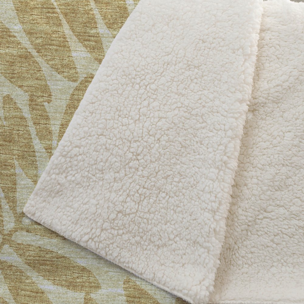 Premium Machine Washable ASB111 Gilded 50" x 70" Sherpa Throw Blanket. Picture 2