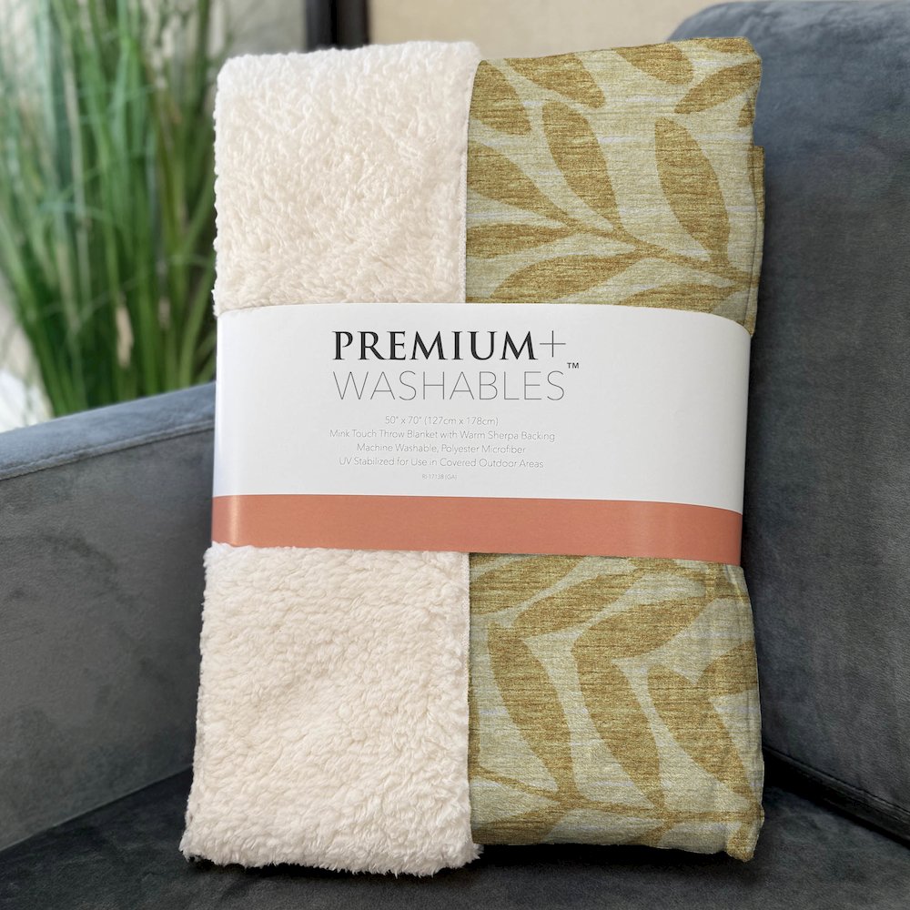 Premium Machine Washable ASB111 Gilded 50" x 70" Sherpa Throw Blanket. Picture 3