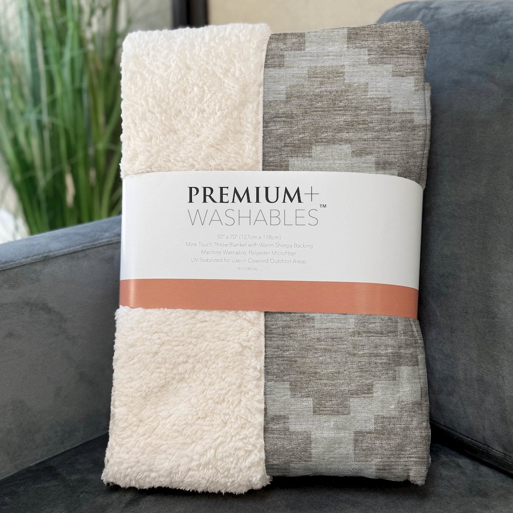 Premium Machine Washable ASB115 Tan 50" x 70" Sherpa Throw Blanket. Picture 3
