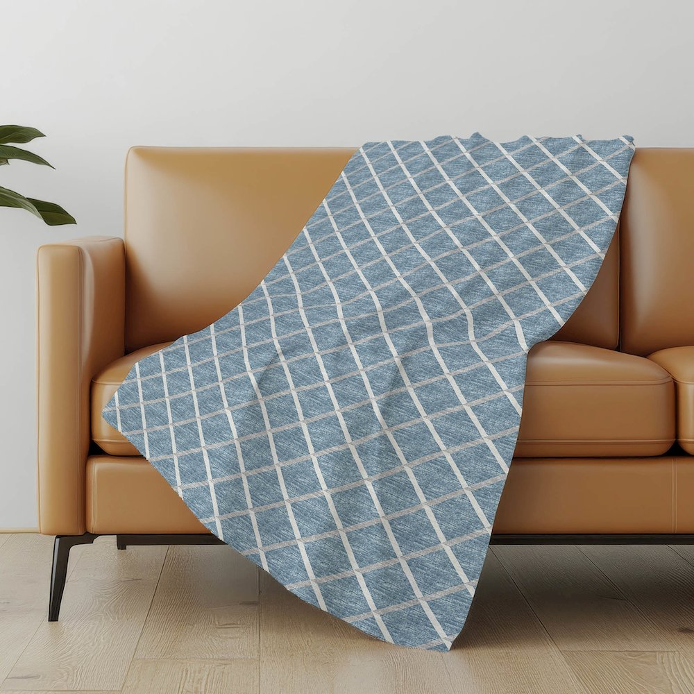 Premium Machine Washable ASB140 Sky 50" x 70" Sherpa Throw Blanket. Picture 4
