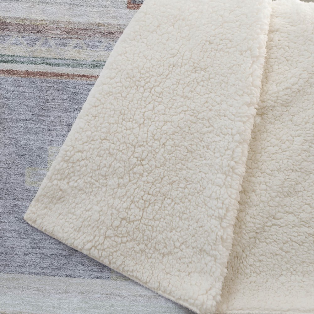 Premium Machine Washable ASB176 Gray 50" x 70" Sherpa Throw Blanket. Picture 2
