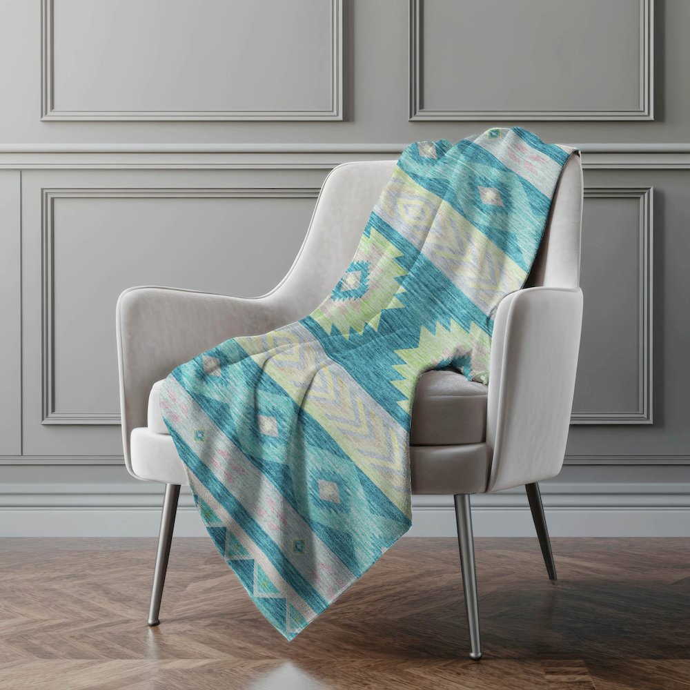 Premium Machine Washable ASB178 Peacock 50" x 70" Sherpa Throw Blanket. Picture 5