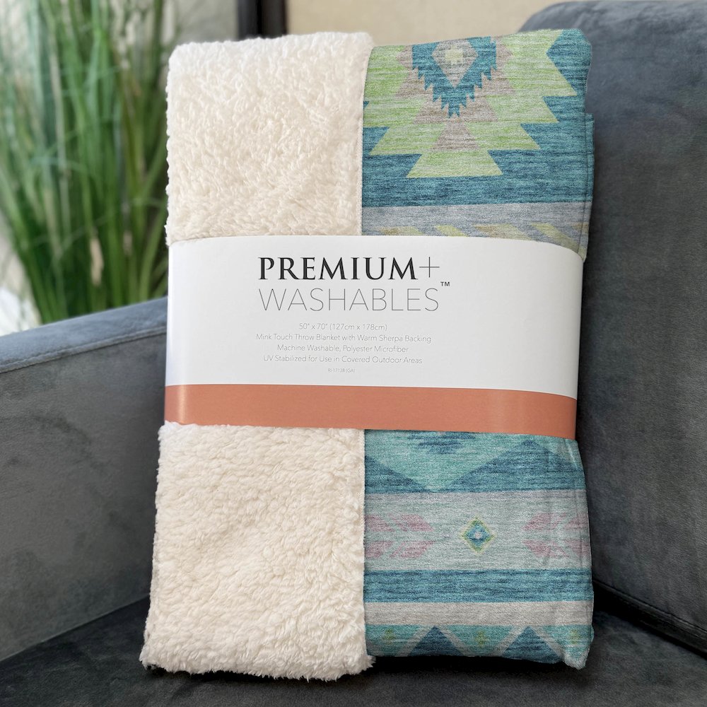 Premium Machine Washable ASB178 Peacock 50" x 70" Sherpa Throw Blanket. Picture 3