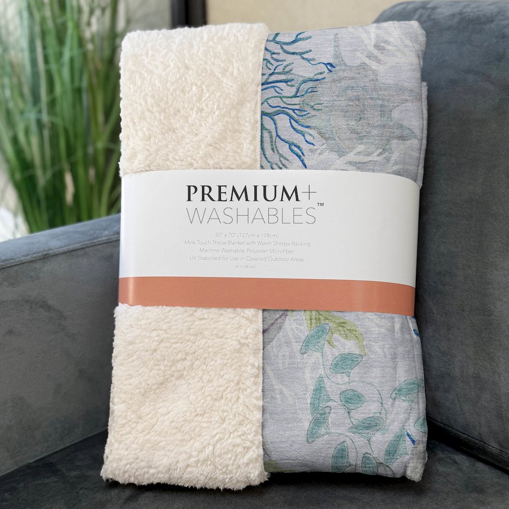 Premium Machine Washable ASB180 Aqua 50" x 70" Sherpa Throw Blanket. Picture 3