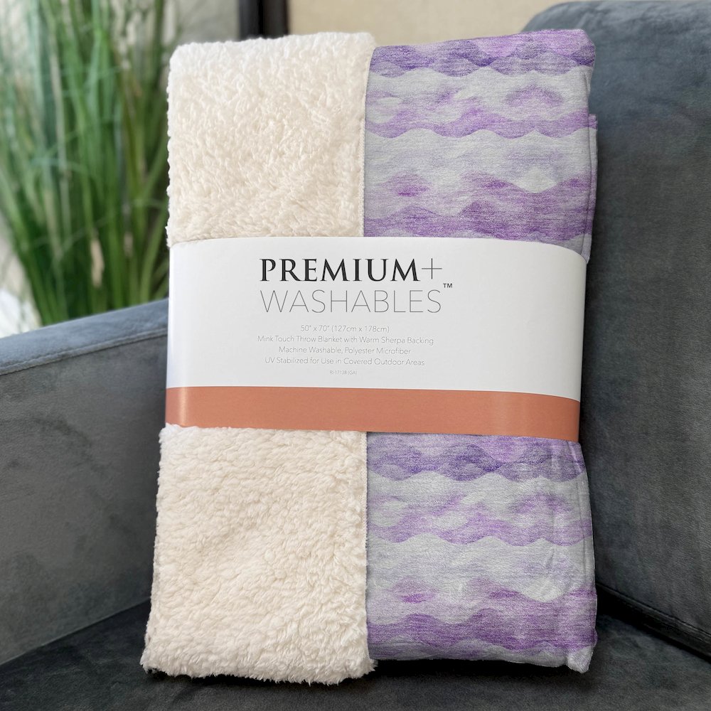 Premium Machine Washable ASB195 Purple 50" x 70" Sherpa Throw Blanket. Picture 3
