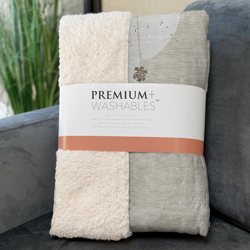 Premium Machine Washable ASB218 Latte 50" x 70" Sherpa Throw Blanket. Picture 3