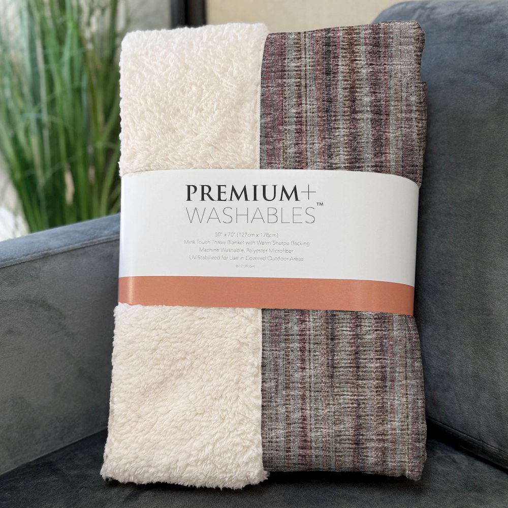 Premium Machine Washable ASB31 Burgundy 50" x 70" Sherpa Throw Blanket. Picture 3