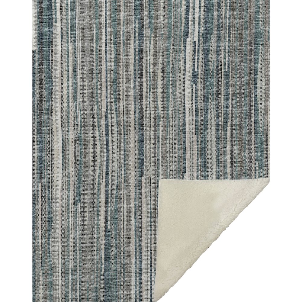 Premium Machine Washable ASB31 Peacock 50" x 70" Sherpa Throw Blanket. Picture 1