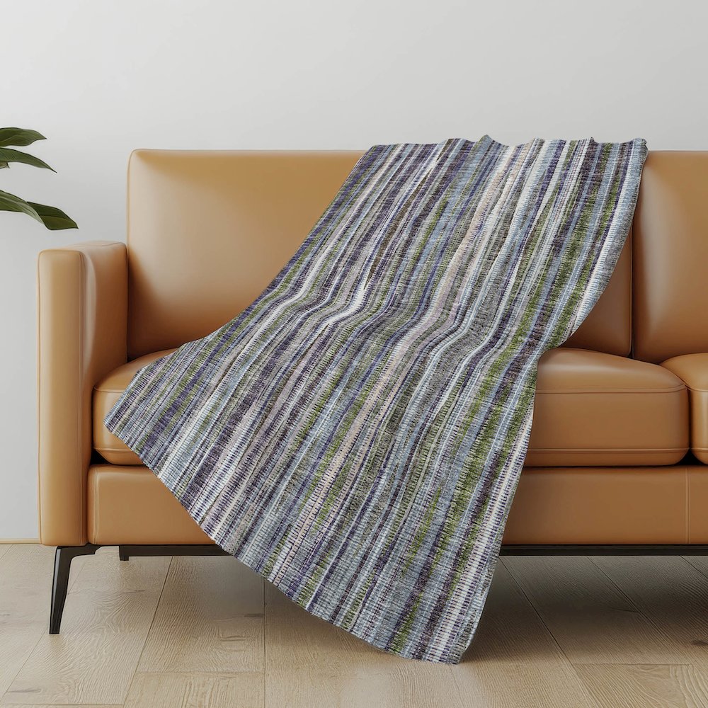 Premium Machine Washable ASB31 Plum 50" x 70" Sherpa Throw Blanket. Picture 4