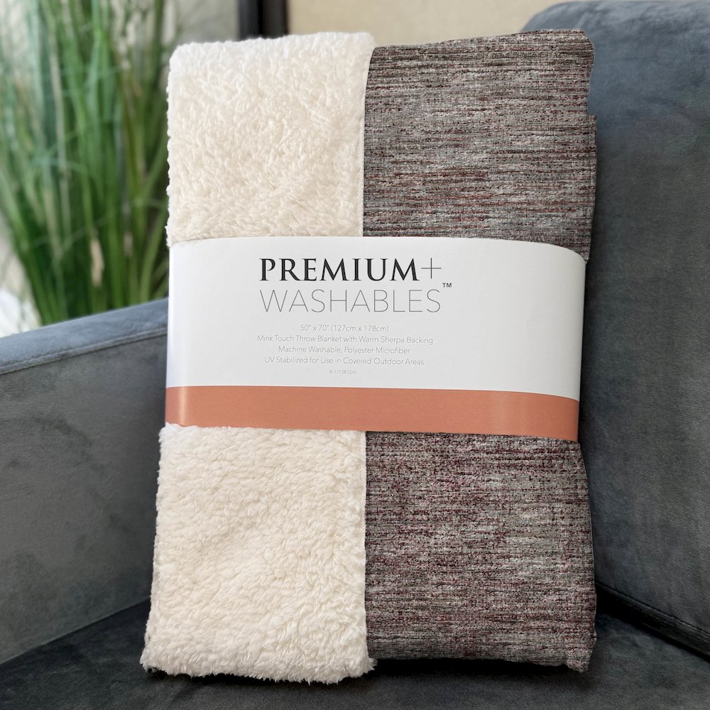 Premium Machine Washable ASB32 Burgundy 50" x 70" Sherpa Throw Blanket. Picture 3