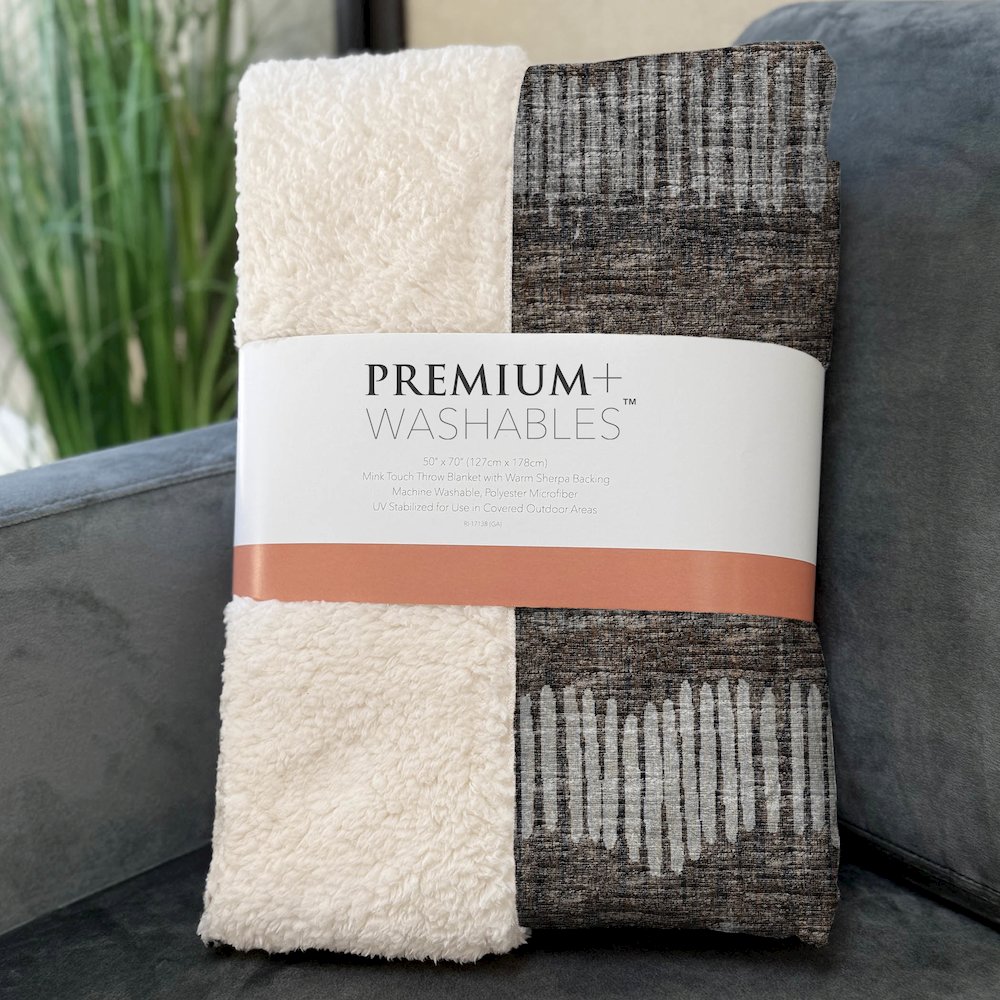 Premium Machine Washable ASB37 Brown 50" x 70" Sherpa Throw Blanket. Picture 3