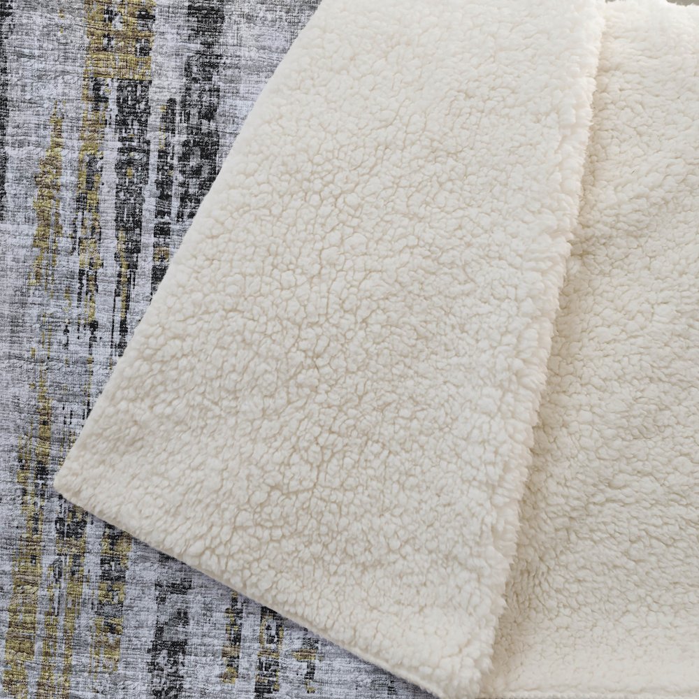 Premium Machine Washable ASB39 Silver 50" x 70" Sherpa Throw Blanket. Picture 2