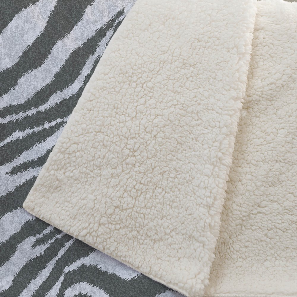 Premium Machine Washable ASB42 Gray 50" x 70" Sherpa Throw Blanket. Picture 2