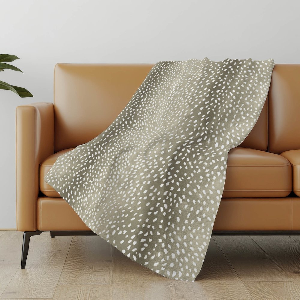 Premium Machine Washable ASB44 Fawn 50" x 70" Sherpa Throw Blanket. Picture 4