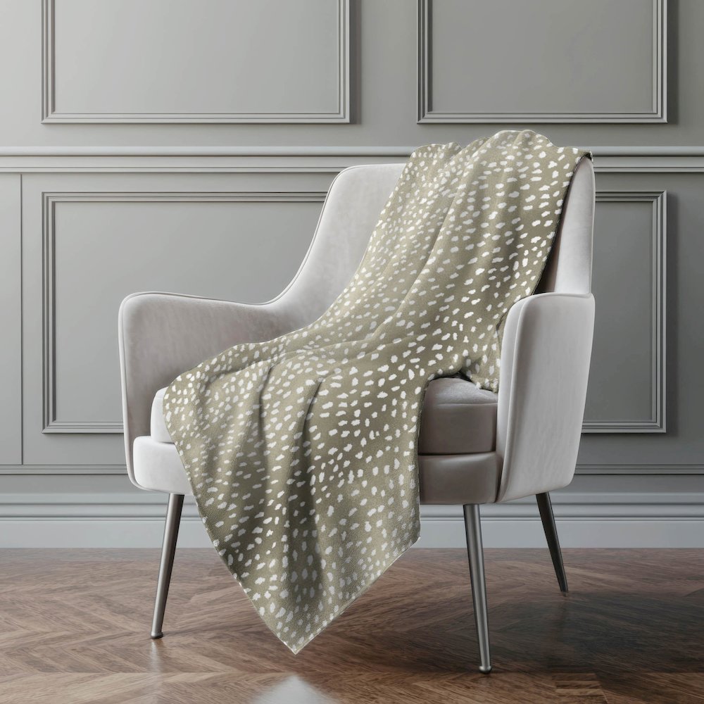 Premium Machine Washable ASB44 Fawn 50" x 70" Sherpa Throw Blanket. Picture 5