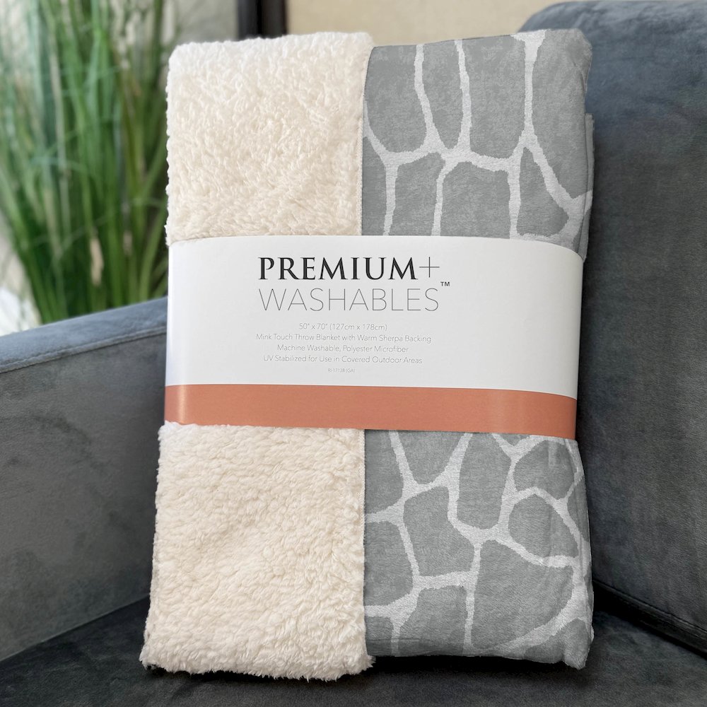 Premium Machine Washable ASB45 Gray 50" x 70" Sherpa Throw Blanket. Picture 3