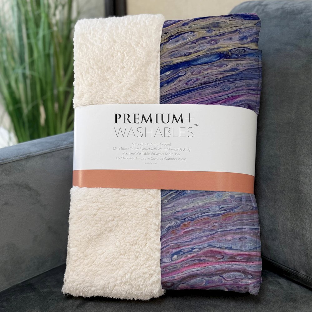 Premium Machine Washable ASB48 Flirt 50" x 70" Sherpa Throw Blanket. Picture 3