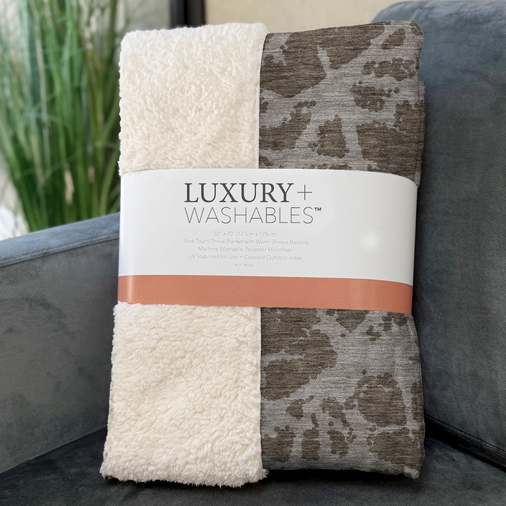 Premium Machine Washable ASB501 Brown 50" x 70" Sherpa Throw Blanket. Picture 3